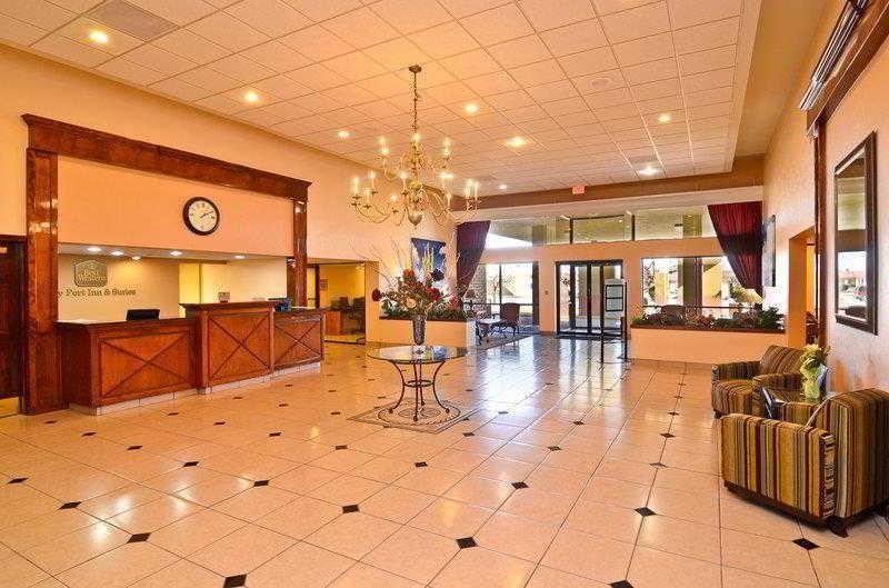 Clarion Inn & Suites Roswell Exterior photo